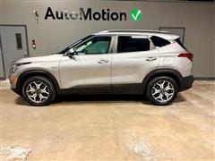 2021 Kia Seltos  2021 Kia Seltos