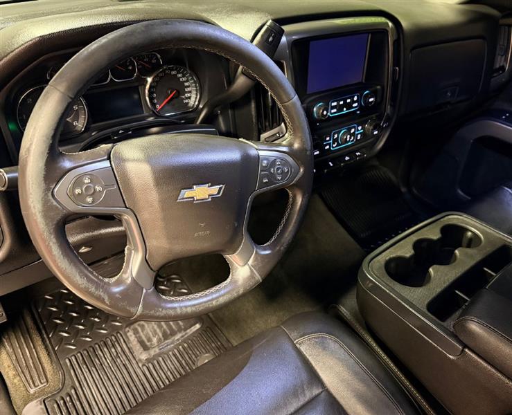 2017 Chevrolet Silverado 1500 LT photo 4