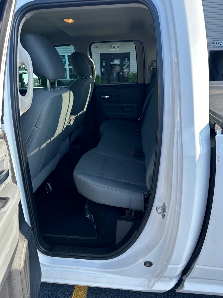 2015 Ram 1500 SLT photo 10