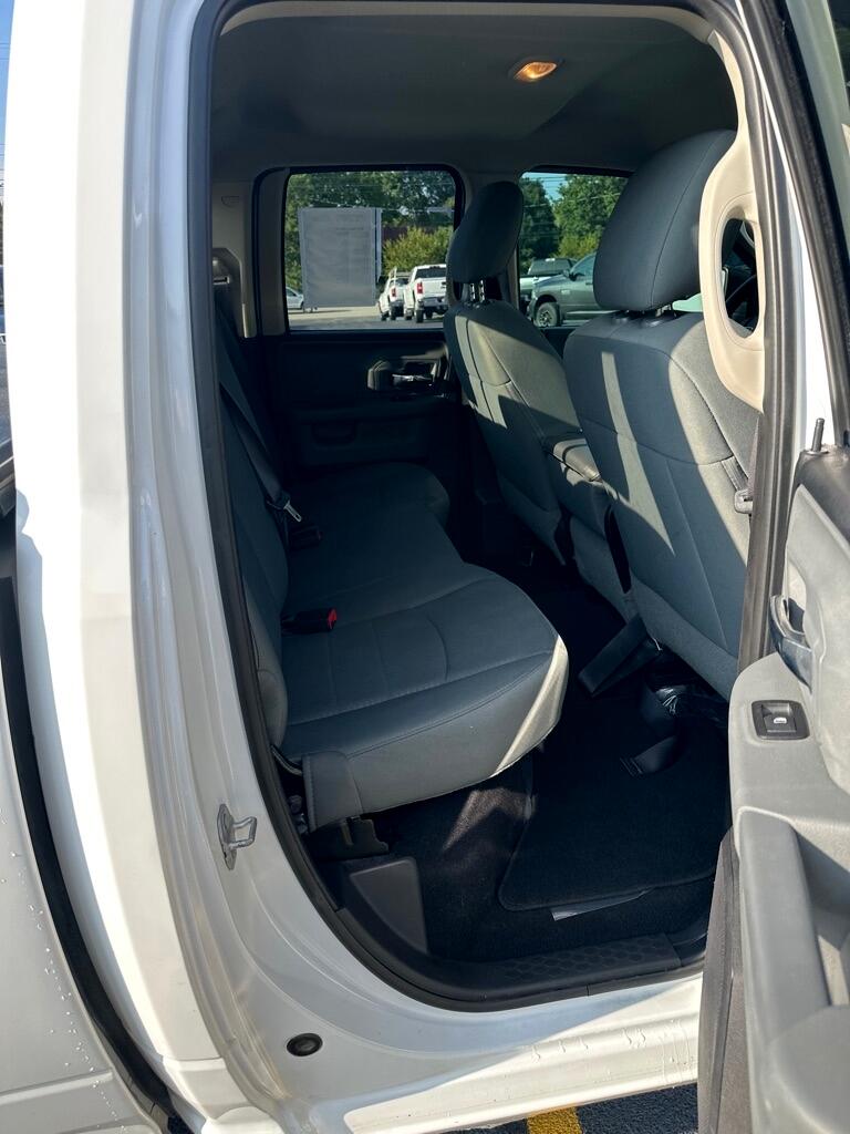 2015 Ram 1500 SLT photo 12