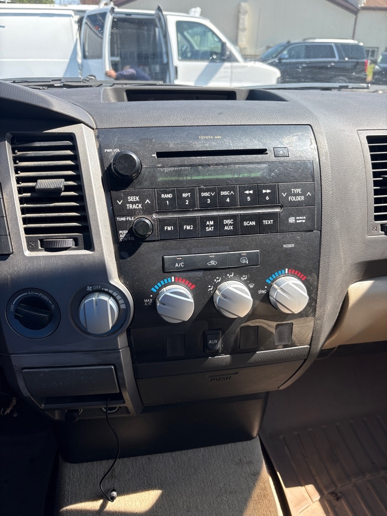 2010 Toyota Tundra Double Cab SR5 photo 14