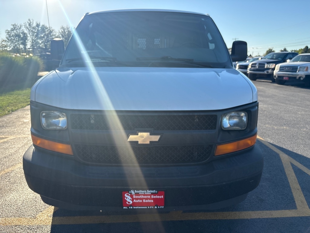 2017 Chevrolet Express 2500 Cargo photo 3