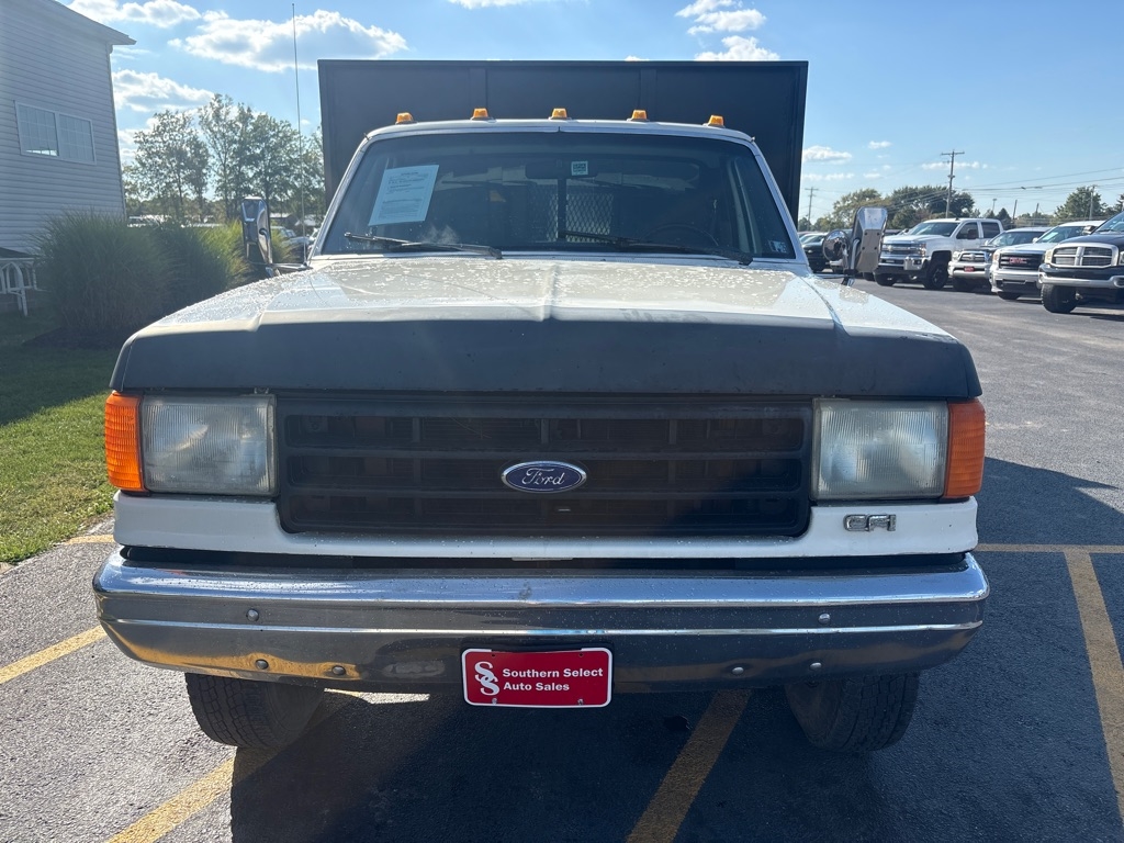 1988 Ford F-450 photo 2