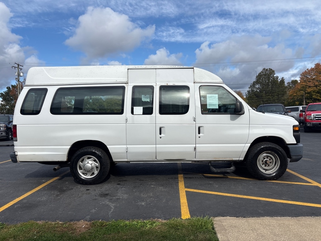 Ford Econoline  2013
