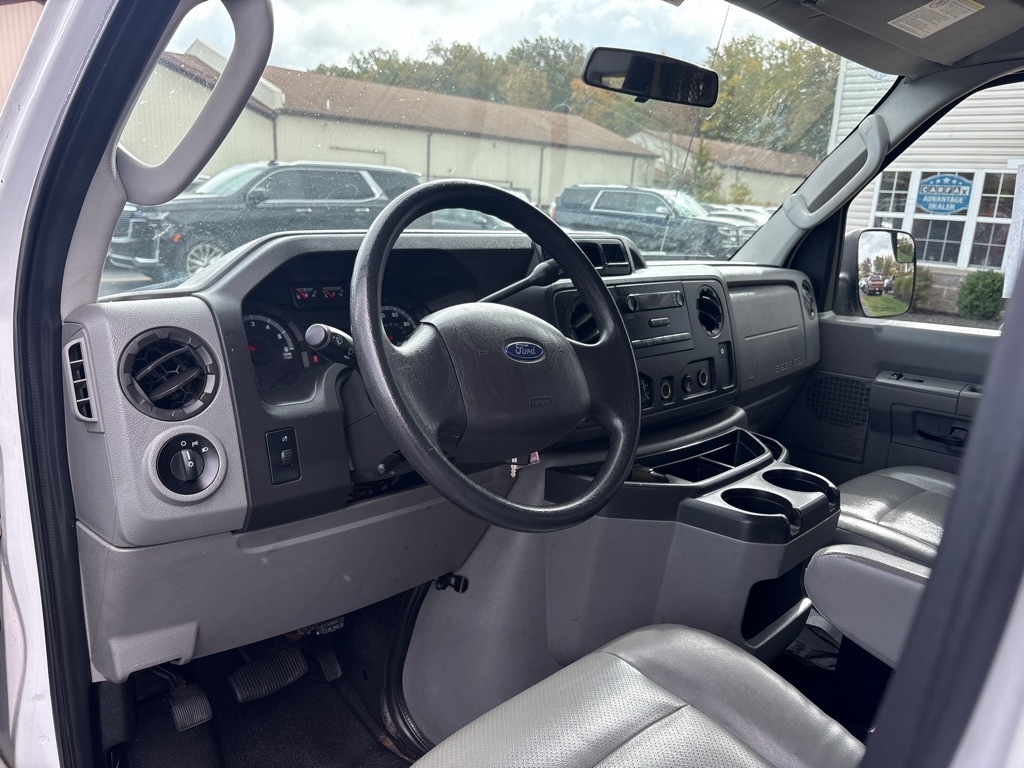 Ford Econoline  2013