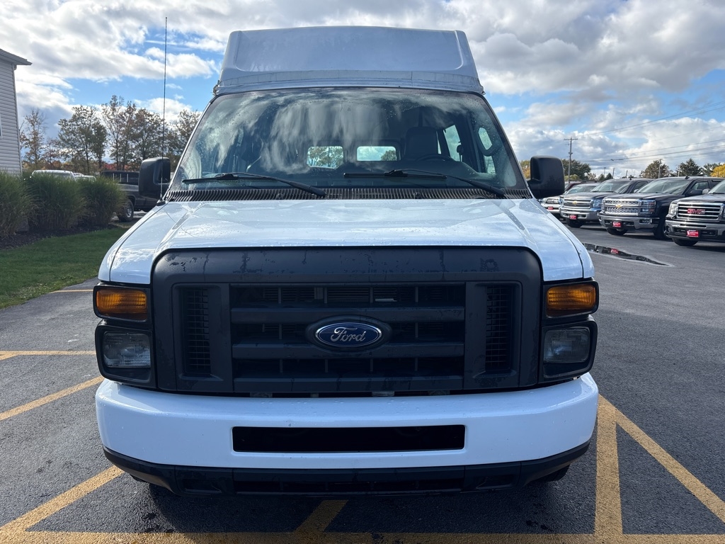 Ford Econoline  2013