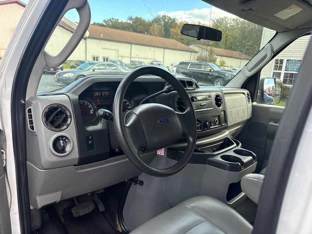 Ford Econoline  2013