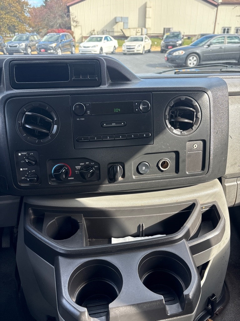 Ford Econoline  2013