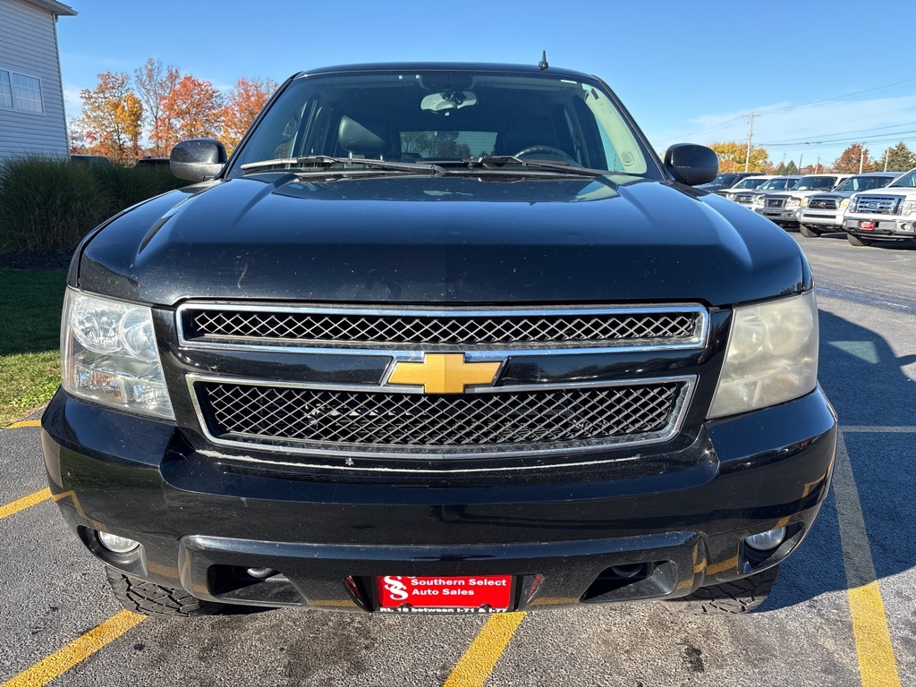 2013 Chevrolet Tahoe LT photo 3