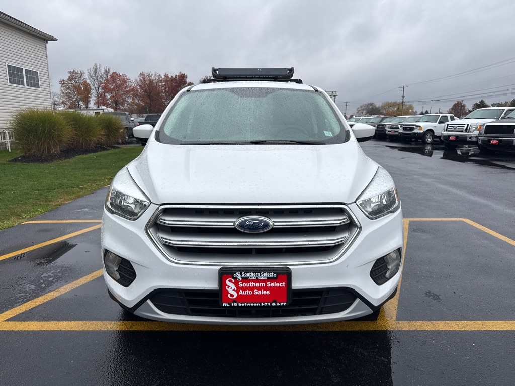 2017 Ford Escape SE photo 2