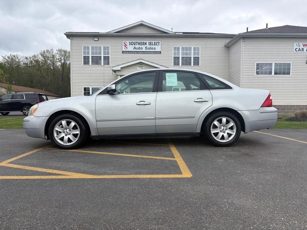 2005 Ford Five Hundred SEL's photo