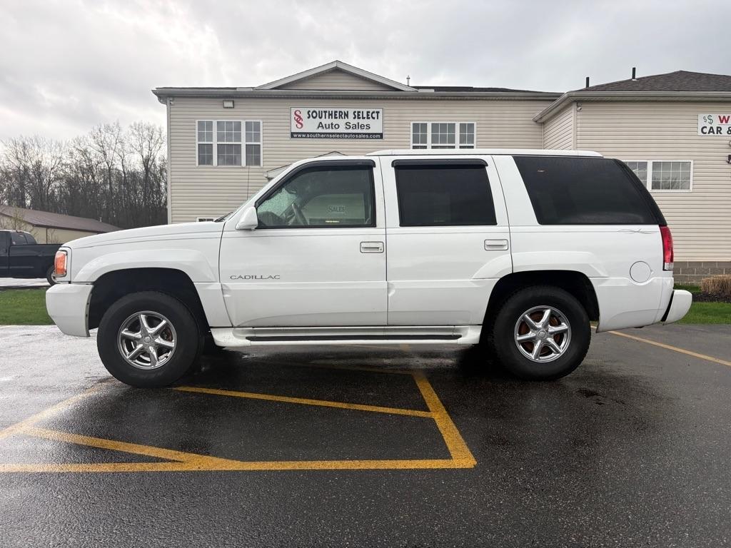 2000 Cadillac Escalade BASE