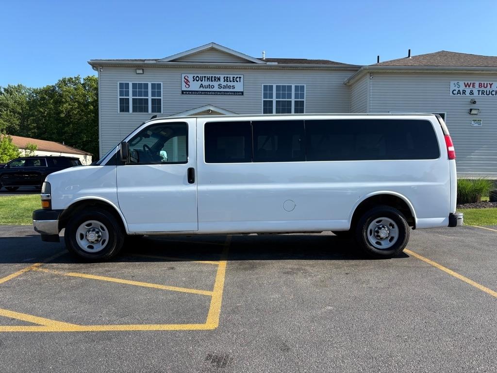2017 Chevrolet Express LT 3500