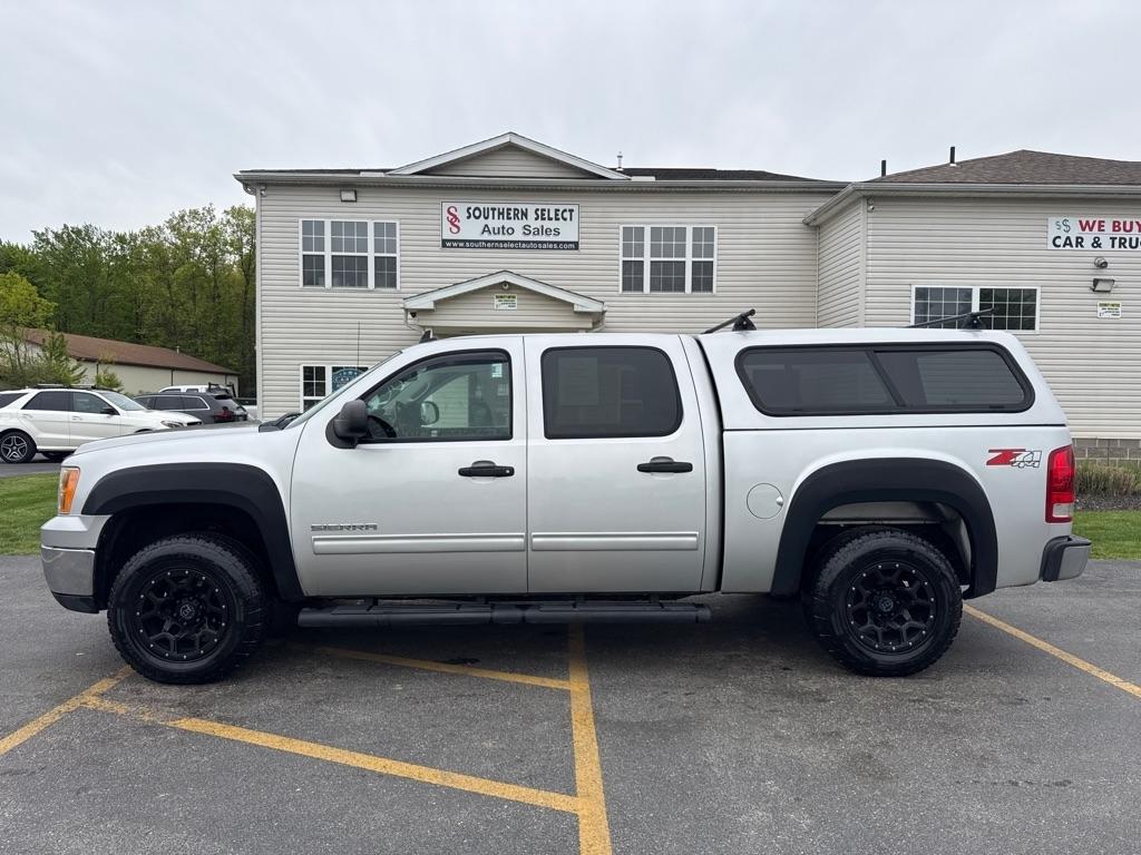 2011 GMC Sierra 4WD Crew Cab SLE SWB's photo