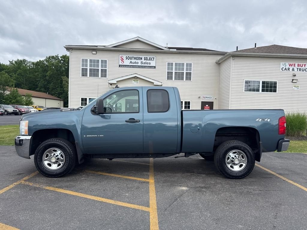 2009 Chevrolet Silverado HD Work Truck 4WD Extended Cab SWB's photo