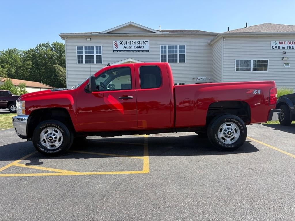 2011 Chevrolet Silverado HD 1LT 4WD Extended Cab SWB's photo