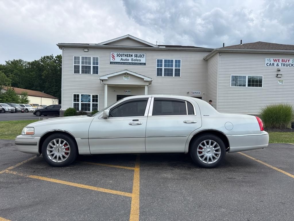 2006 Lincoln Town Car SIGNATURE