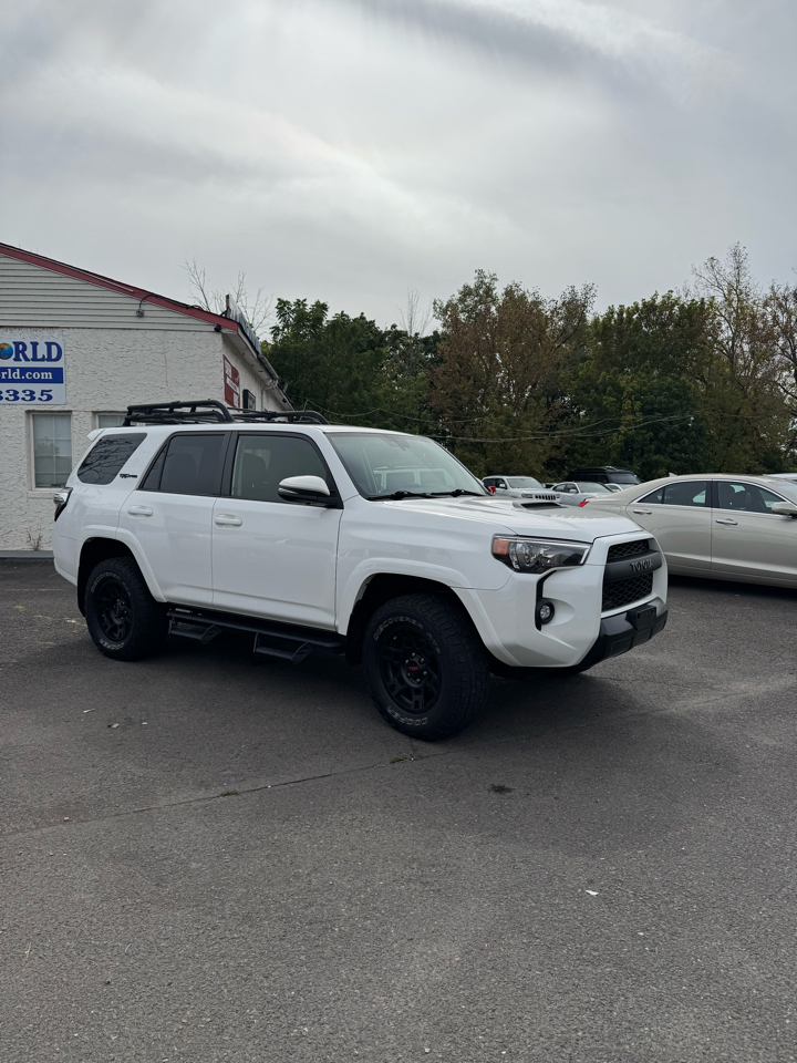 2019 Toyota 4Runner TRD Pro Premium V6 photo 3