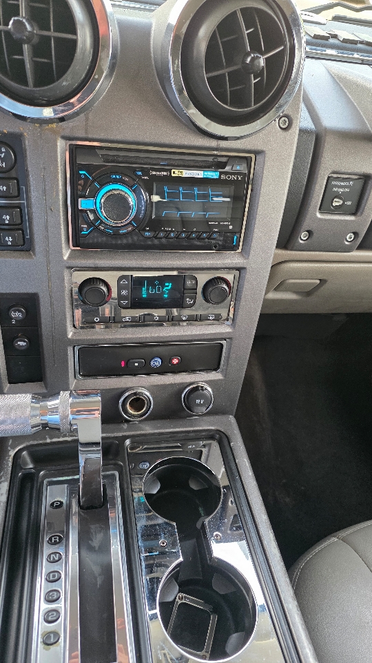 2004 Hummer H2 3/4 Ton photo 26