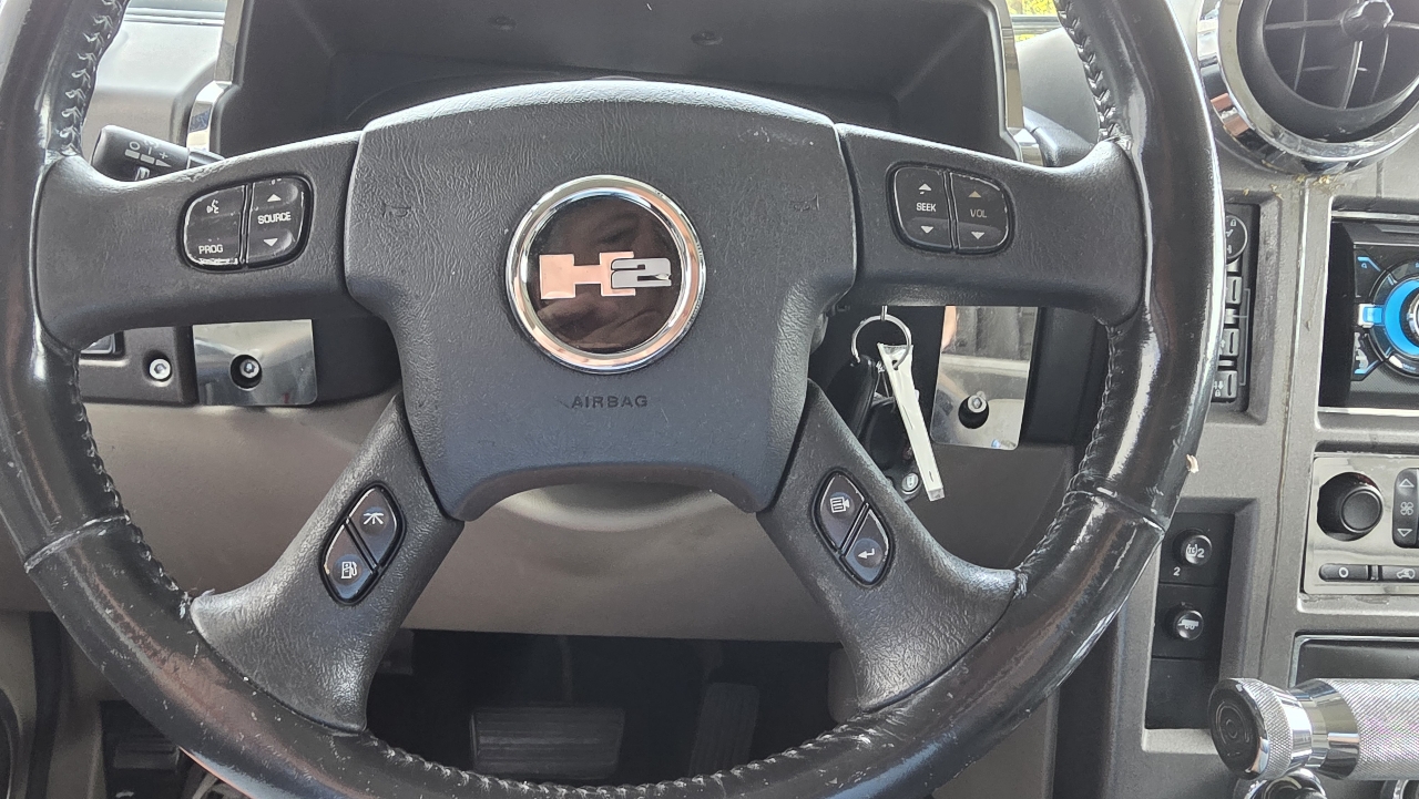 2004 Hummer H2 3/4 Ton photo 28