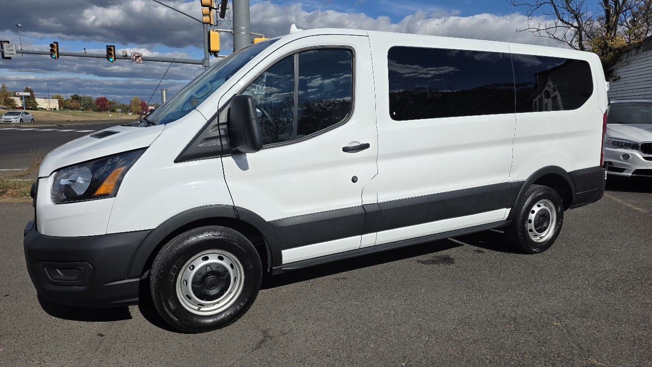 Ford Transit Passenger Wagon T-150 130" Low Roof XLT RWD 2020