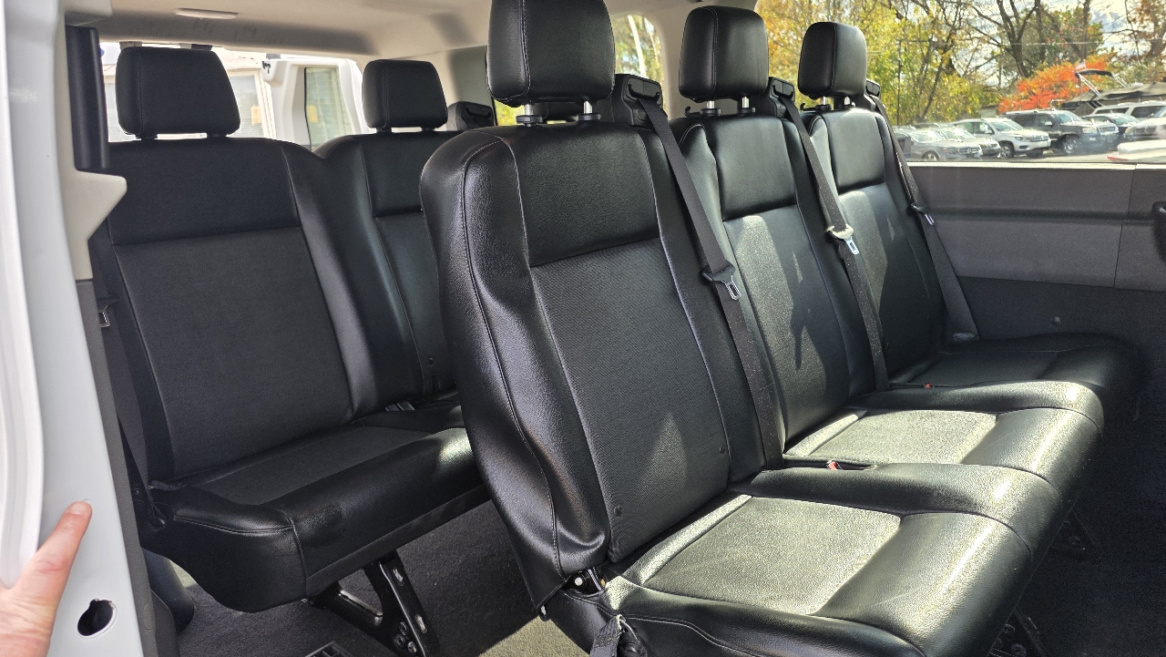 Ford Transit Passenger Wagon T-150 130" Low Roof XLT RWD 2020