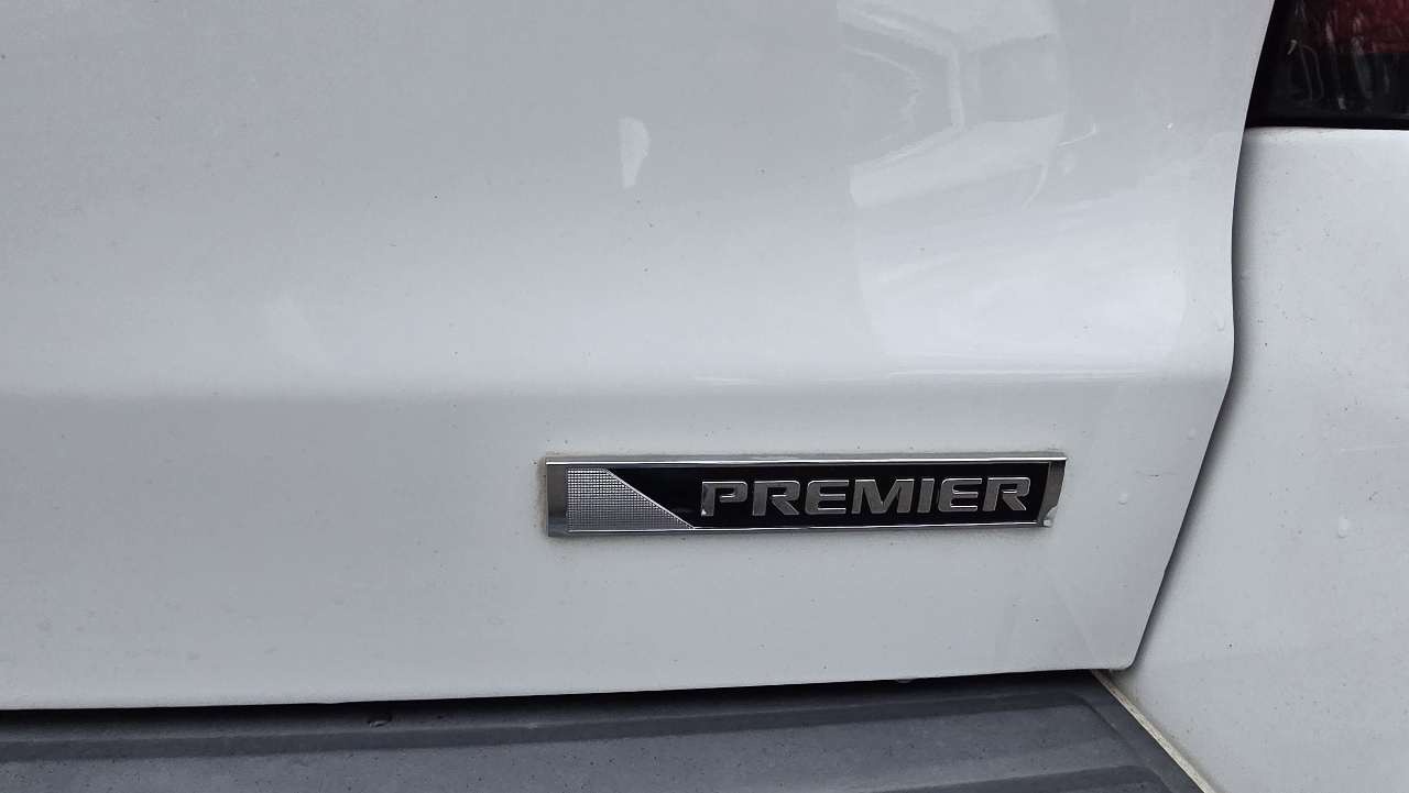 Chevrolet Tahoe 4WD 4dr Premier 2018