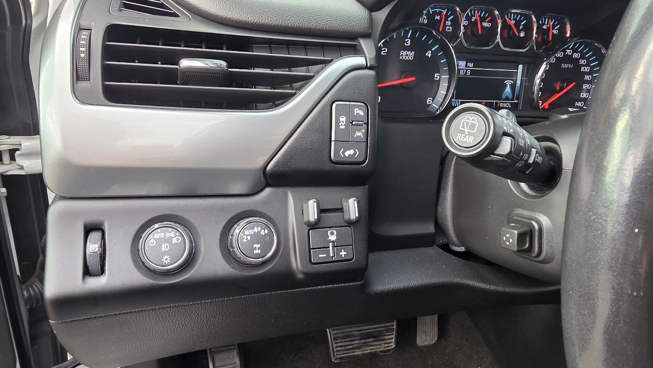 Chevrolet Tahoe 4WD 4dr Premier 2018