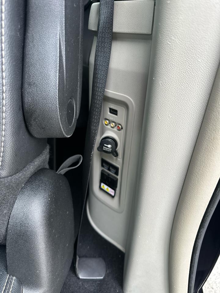 Chrysler Town & Country  2013