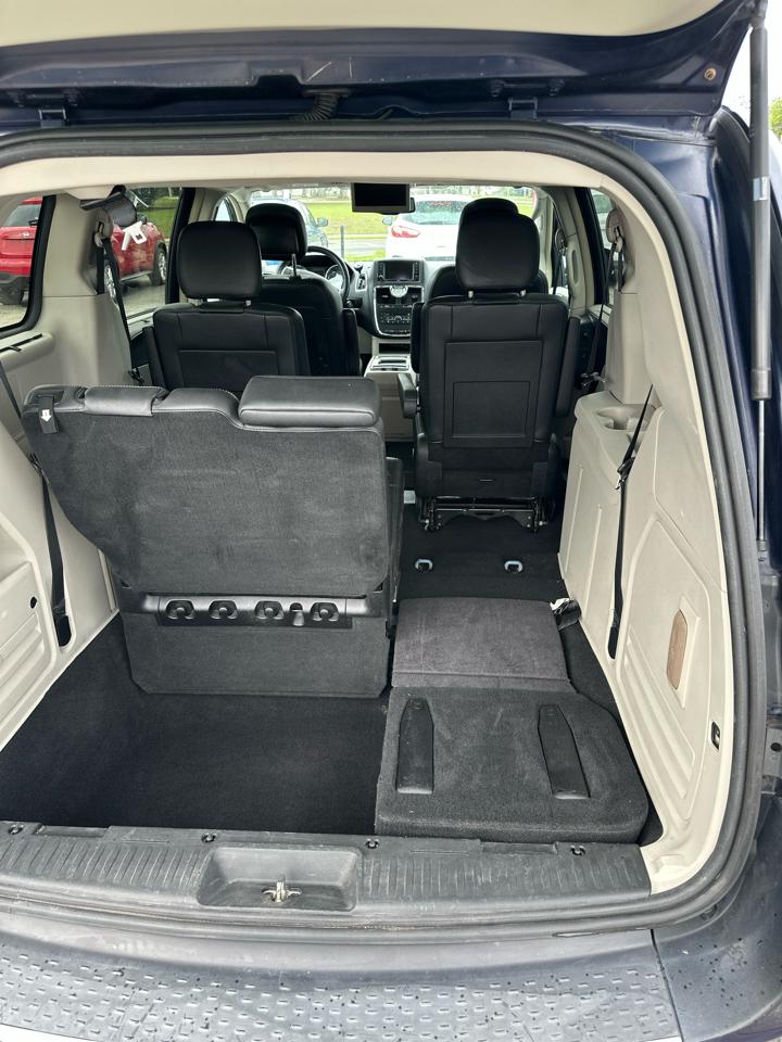 Chrysler Town & Country  2013