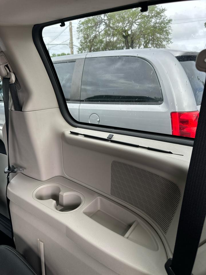 Chrysler Town & Country  2013
