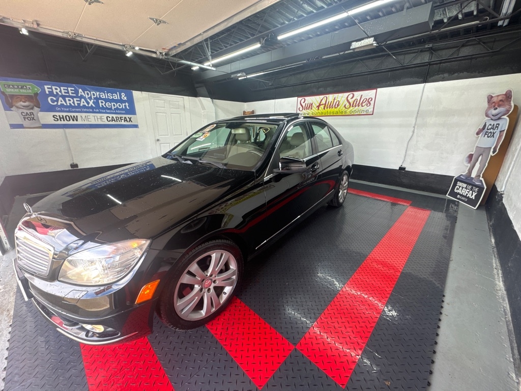 Mercedes-Benz C-Class  2010 Mercedes-Benz C-Class  2010