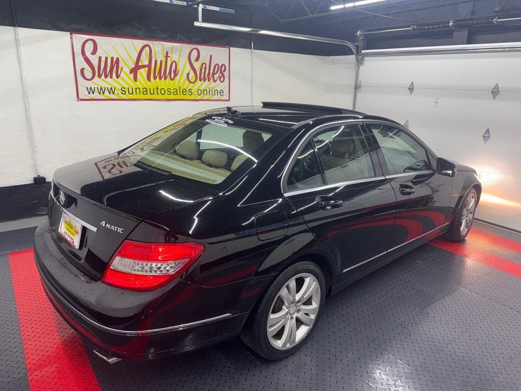 Mercedes-Benz C-Class  2010 Mercedes-Benz C-Class  2010