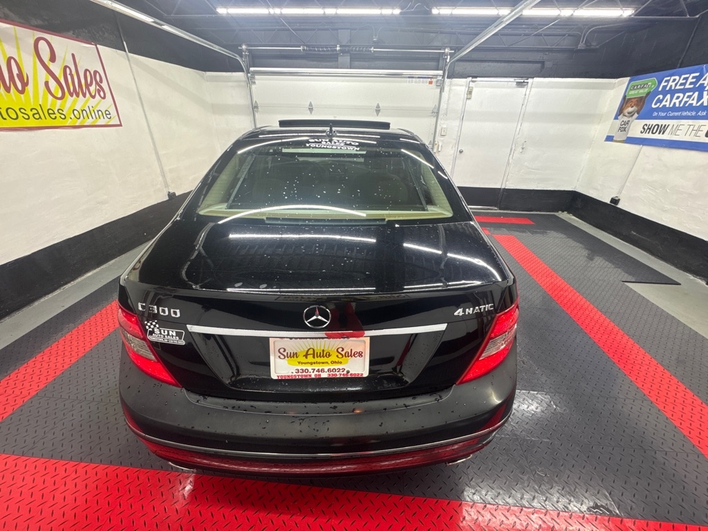 Mercedes-Benz C-Class  2010 Mercedes-Benz C-Class  2010