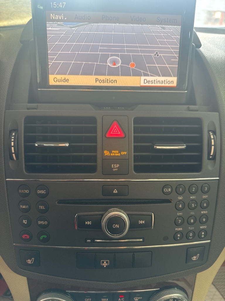 Mercedes-Benz C-Class  2010 Mercedes-Benz C-Class  2010