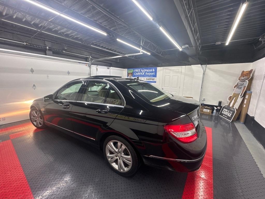 Mercedes-Benz C-Class  2010