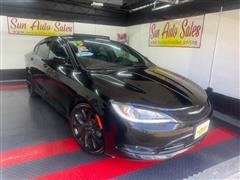 2015 Chrysler 200 