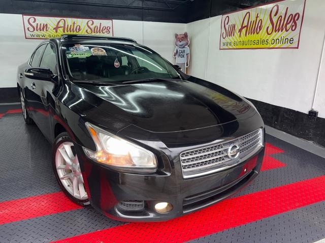 Black 2010 Nissan Maxima S Sedan Front-Wheel Drive Continuously Variable Transmission