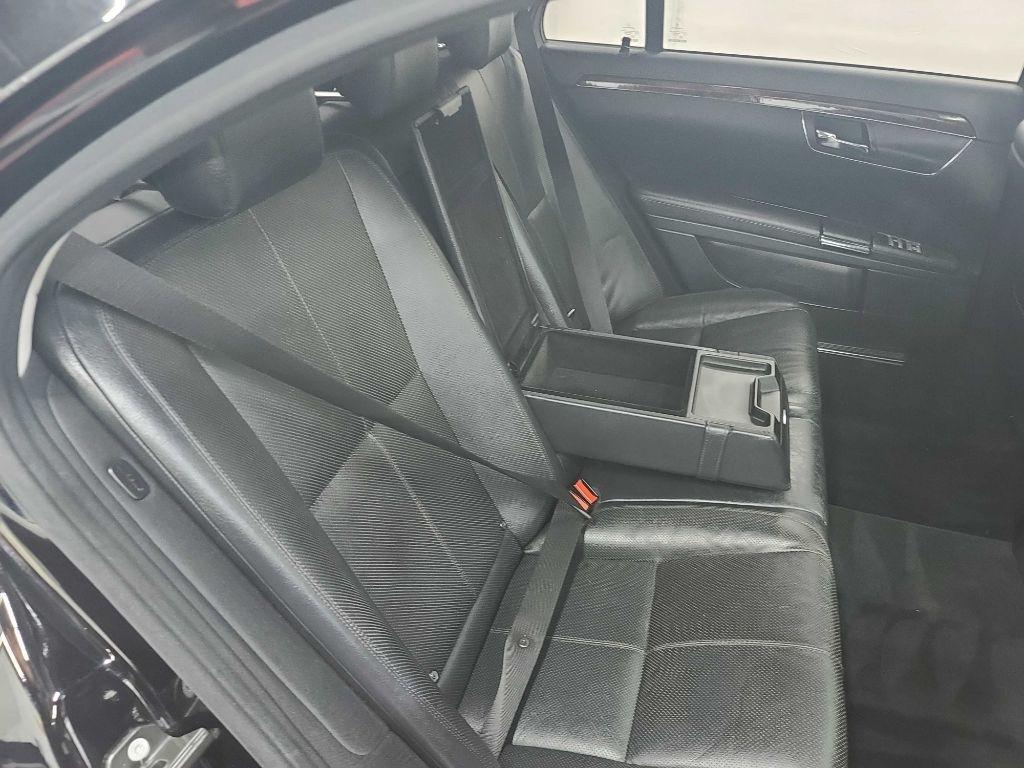 Mercedes-Benz S-Class  2008