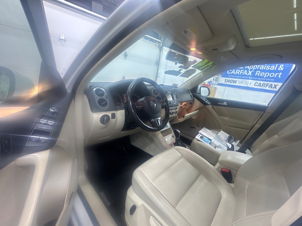 Volkswagen Tiguan  2014