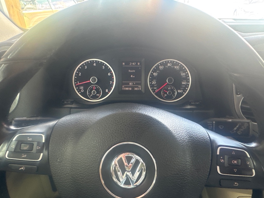 Volkswagen Tiguan  2014