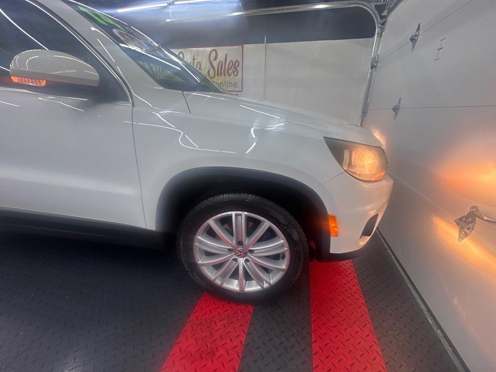 Volkswagen Tiguan  2014