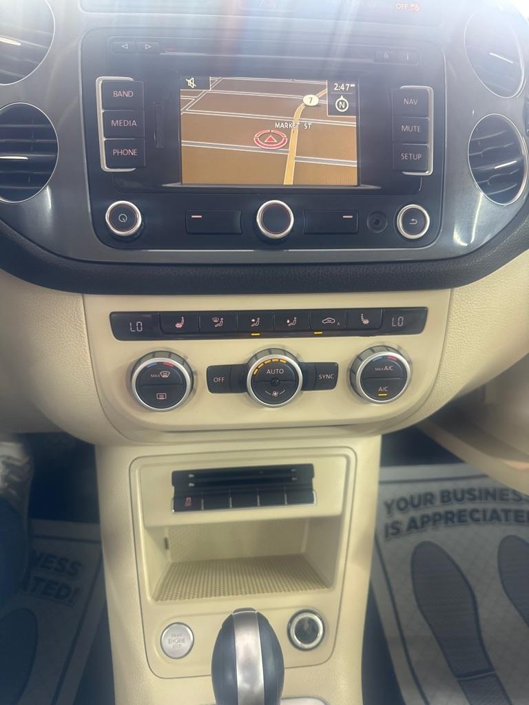 Volkswagen Tiguan  2014