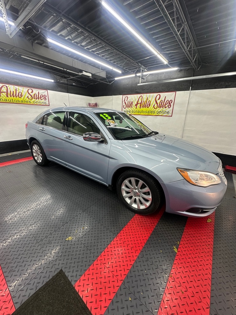 2013 Chrysler 200 Limited