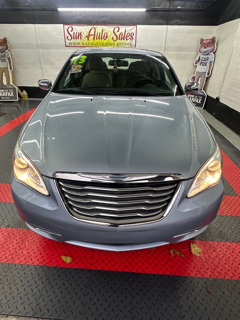 2013 Chrysler 200 LIMITED