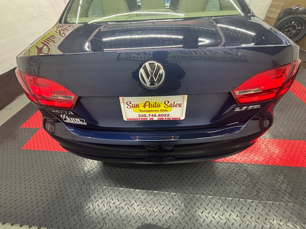 Volkswagen Jetta  2011 Volkswagen Jetta  2011