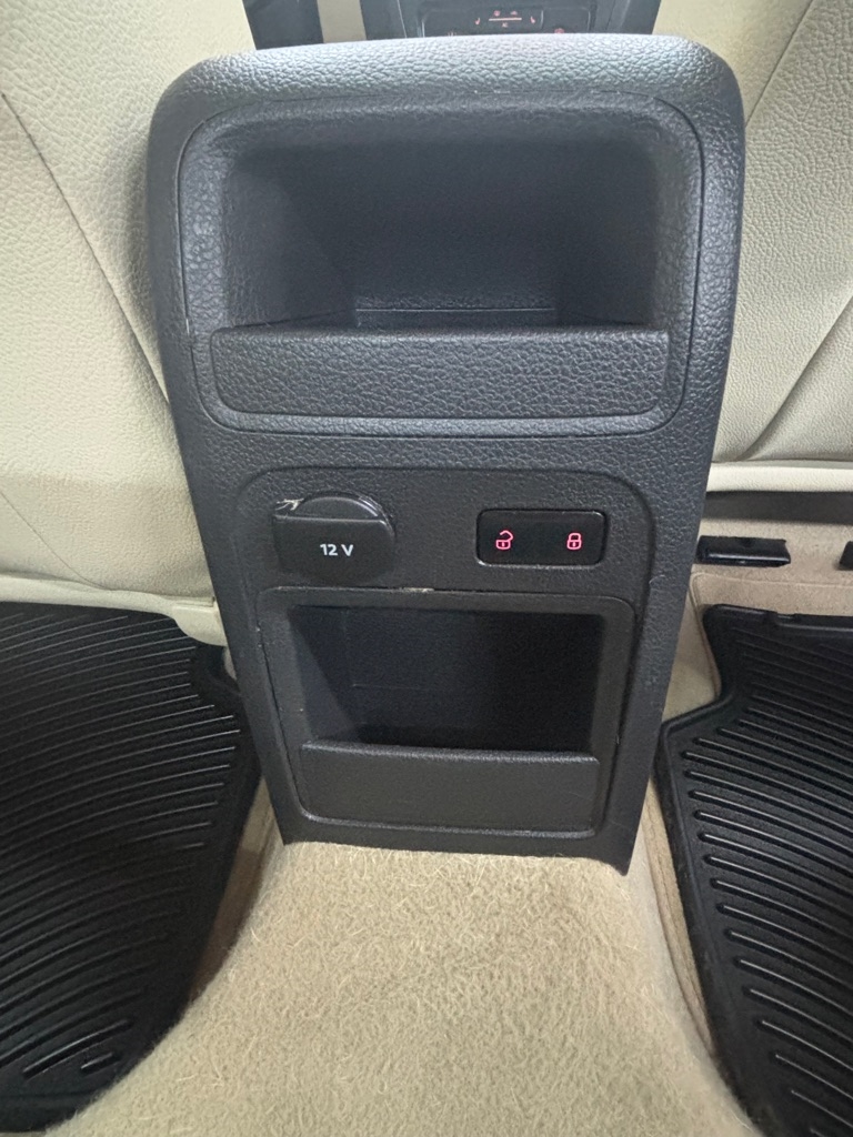 Volkswagen Jetta  2011 Volkswagen Jetta  2011