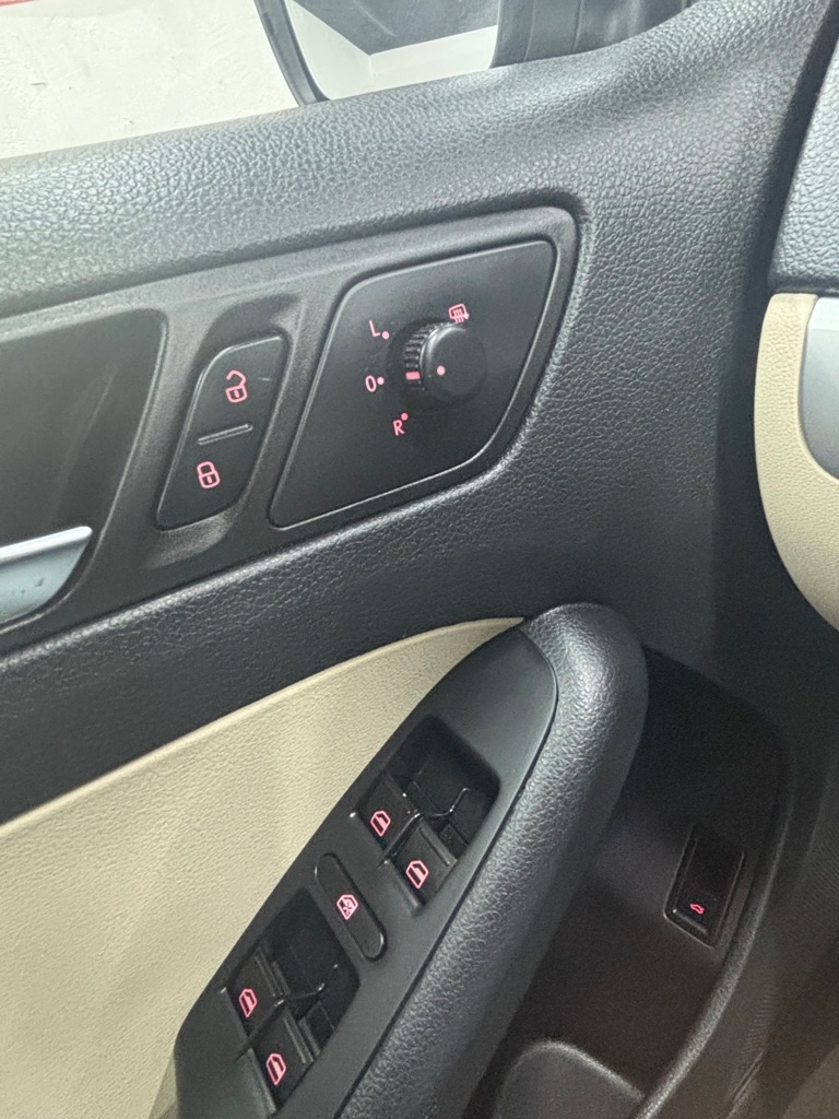 Volkswagen Jetta  2011 Volkswagen Jetta  2011