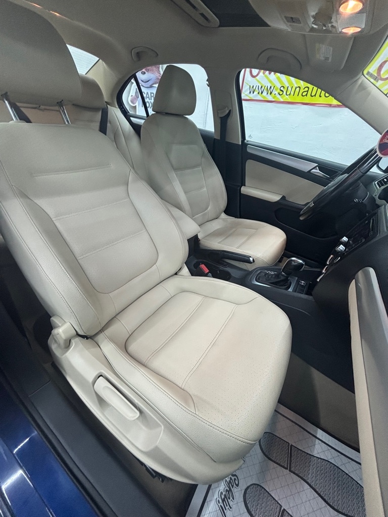 Volkswagen Jetta  2011 Volkswagen Jetta  2011