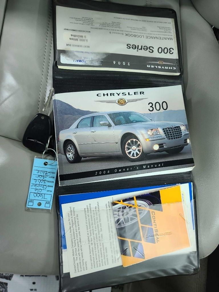Chrysler 300  2006